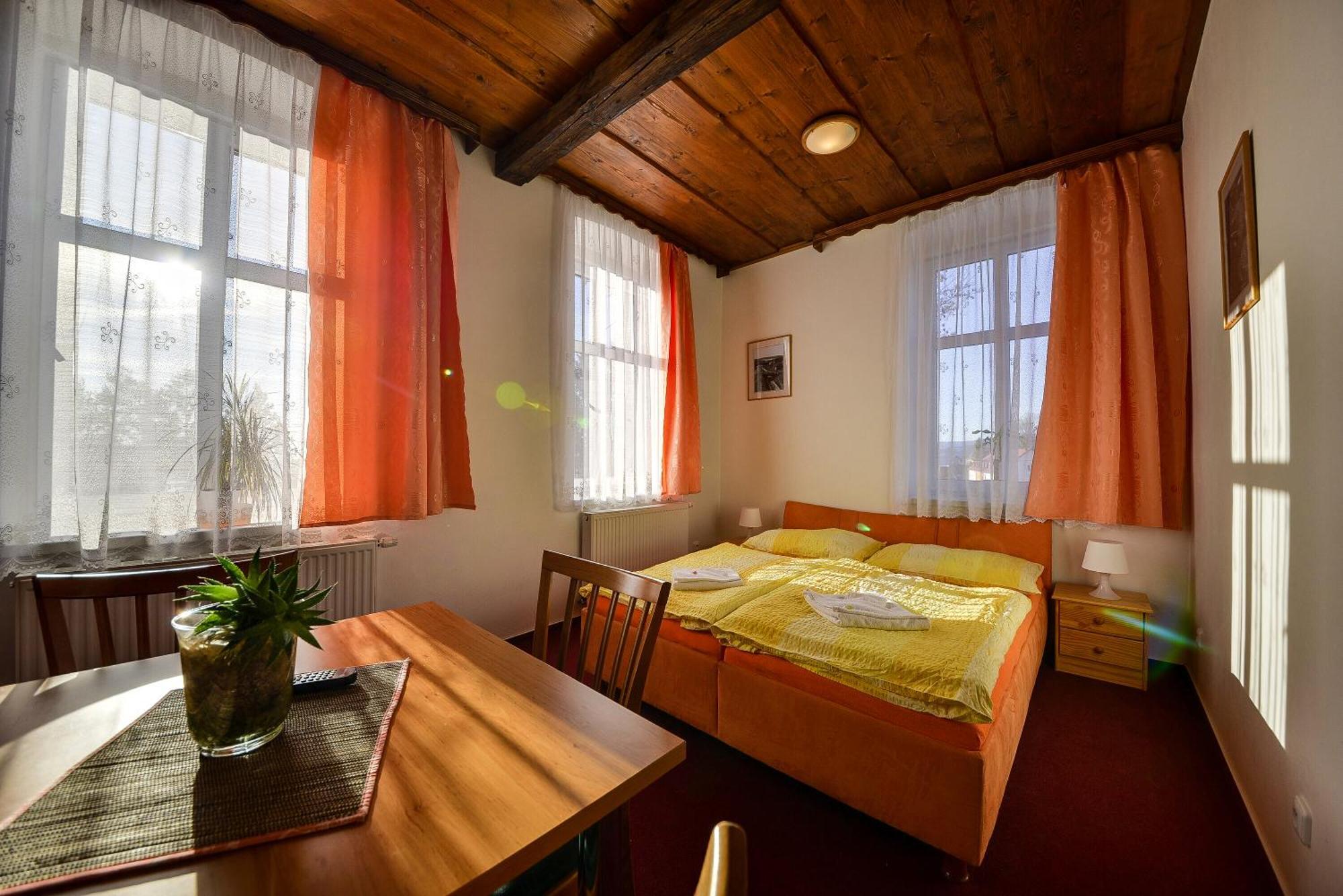 Penzion Kameňák Horní Planá Esterno foto